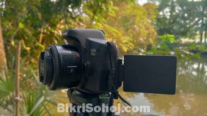 DSLR CANON 750D